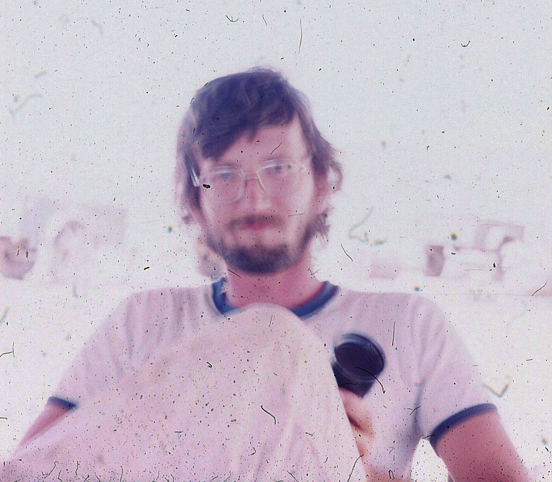 1975 Tom Schmitt, Afar